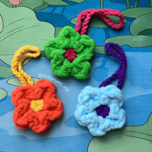 comprar amigurumi pronto bag charm flor crochê